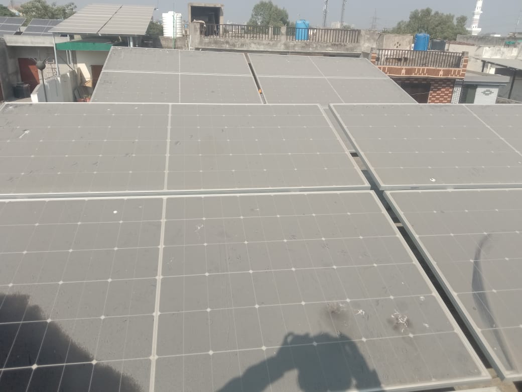 Solar Panel Cleaning Work - Image 18